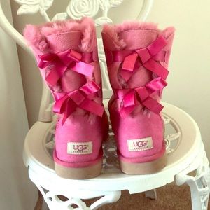 Pink Bailey Bow Uggs Size 10